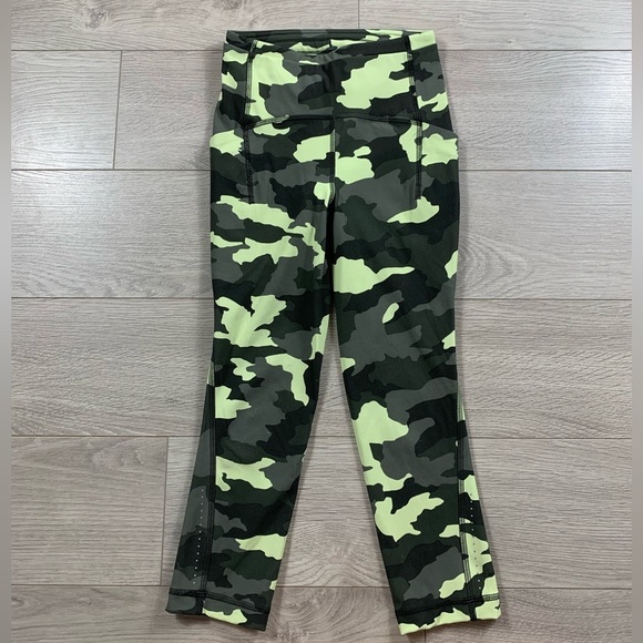 Lululemon Swift Speed High-Rise Crop 21"
Heritage 365 Camo Crispin Green Multi - Picture 6 of 16